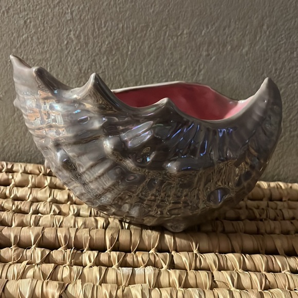 Vintage Ceramic Seashell Planter - Picture 3 of 9